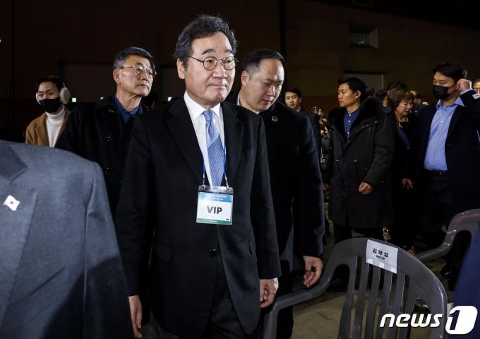 [사진] 김대중 탄생 100주년 기념식 참석하는 이낙연