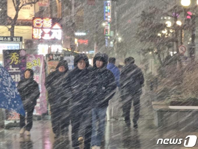 [사진] 갑진년 첫 주말 '눈이 펑펑'