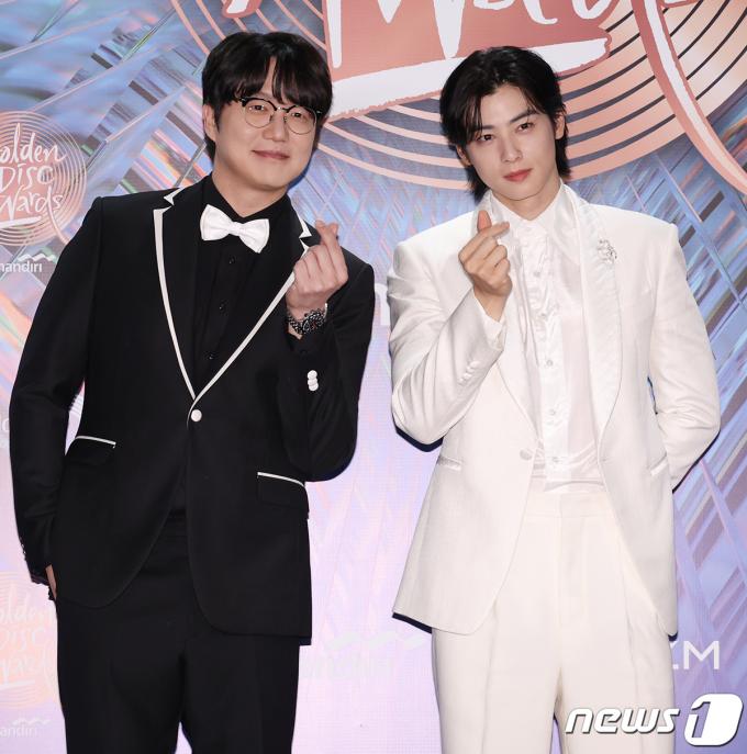 [사진] 성시경·차은우, 골든디스크 MC