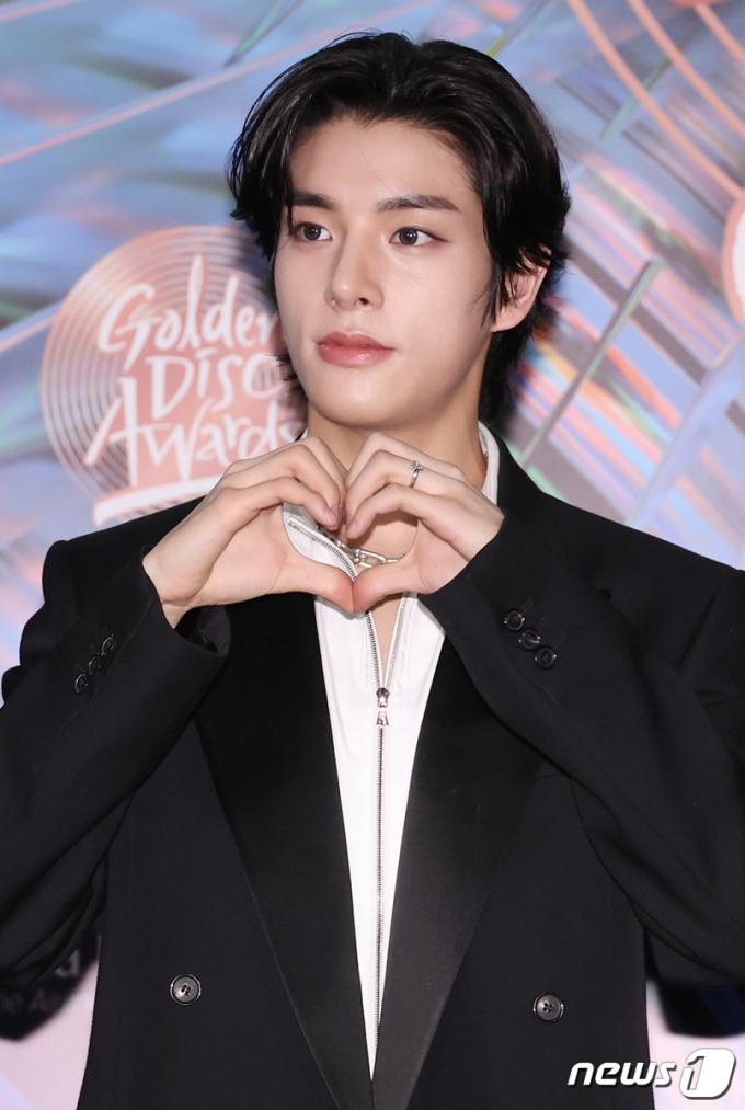 [사진] 제이크, 심쿵