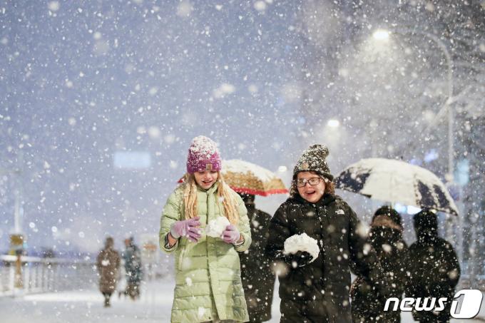 [사진] 눈 세상으로 변한 서울