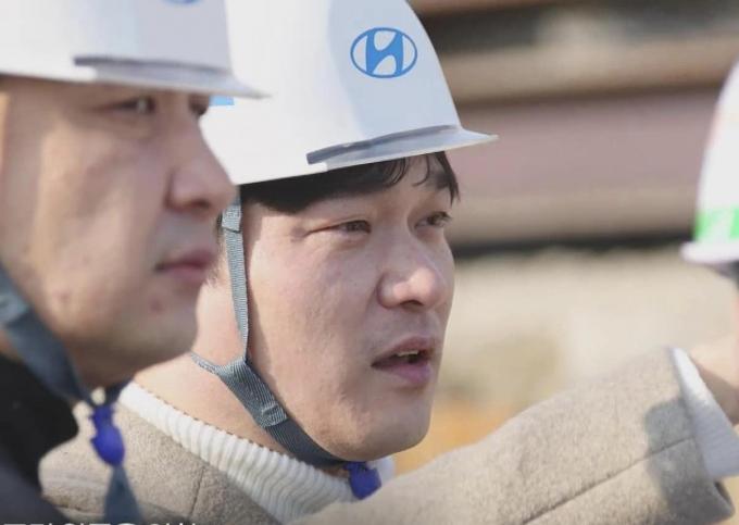 현대자동차 울산 신공장 문제 해결한 최금석 울산시 사무관.(한덕수 국무총리 페이스북)