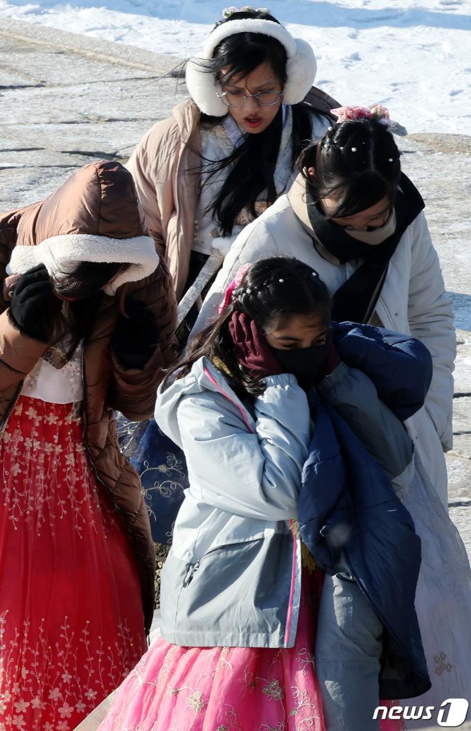 [사진] 갑진년 첫 휴일 '전국이 꽁꽁'