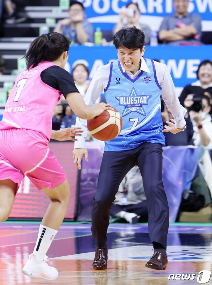[사진] 위성우 감독 '박지현을 막아라'