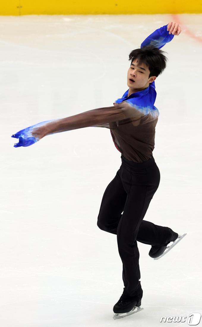 [사진] 김현겸, 멋진 연기