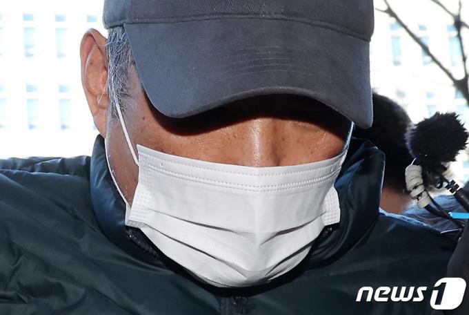 [사진] 고양·양주 다방 여성 살해범 영장심사 출석