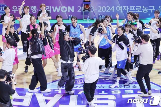 [사진] '기분 최고!'