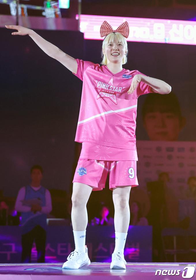 [사진] 무대 선보이는 신이슬