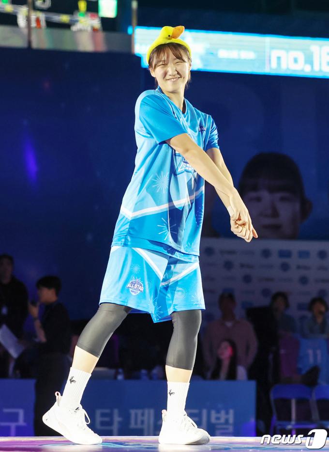[사진] 무대 선보이는 정예림
