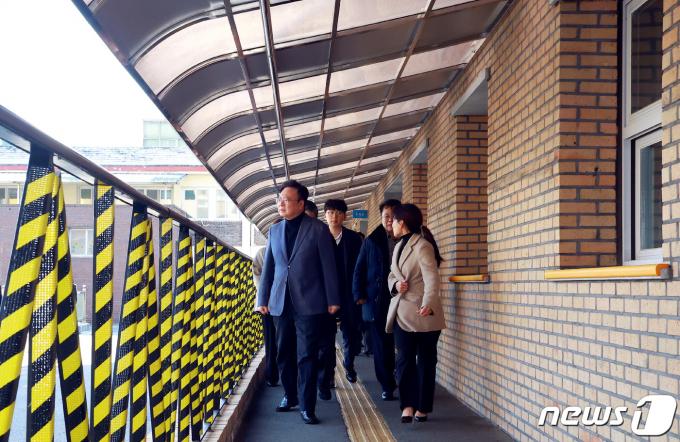 [사진] 조규홍 장관, 전북 발달장애인 긴급돌봄센터 방문