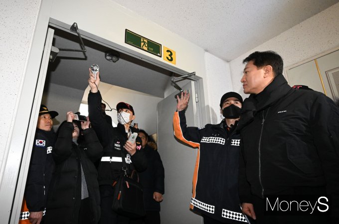 [머니S픽] 오세훈 시장, '노후 아파트' 화재 막기 위해 현장점검