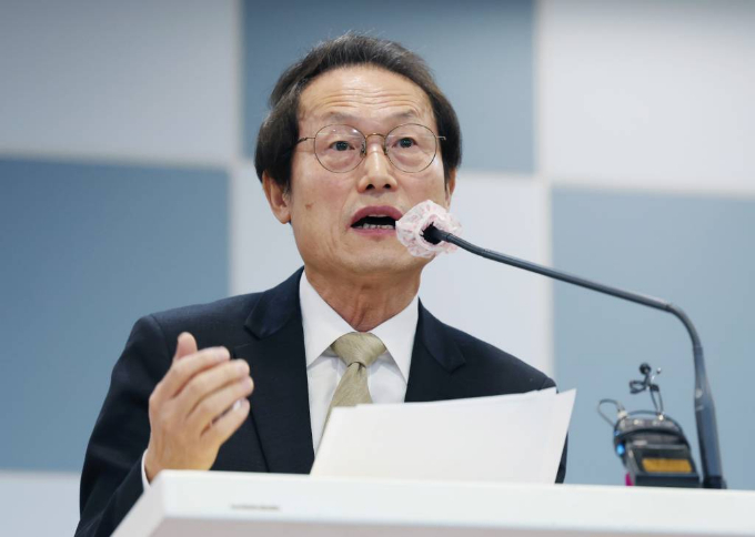 서이초등학교 교사 사망 사건과 관련해 갑질 의혹이 제기됐던 학부모가 교사와 네티즌들을 무더기로 고소한 것에 대해 조희연 서울시교육감이 고소를 취하해달라고 촉구했다. 사진은 조 교육감이 지난 2일 서울 종로구 서울시교육청에서 열린 시무식에서 신년사를 하는 모습. /사진=뉴시스