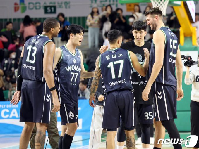 [사진] KT 상대로 승리한 DB