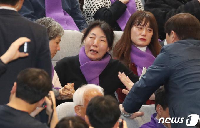 [사진] 오열하는 이태원참사 유가족