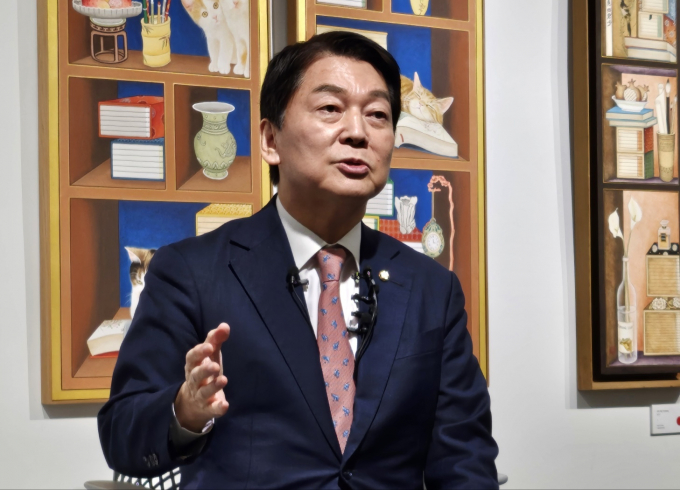 10일 안철수 국민의힘 의원(경기 성남시분당구갑)이 김건희 여사 리스크를 제대로 파악하고 특별감찰관 설치 필요성을 언급했다. 사진은 안 의원이 지난해 12월6일 대구 남구 대명동의 한 복합문화공간에서 열린 기자간담회에서 발언하는 모습. /사진=뉴스1