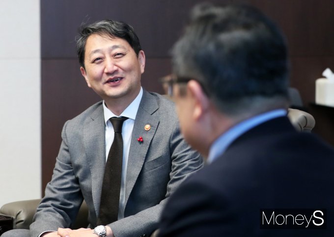 [머니S포토] 안덕근 