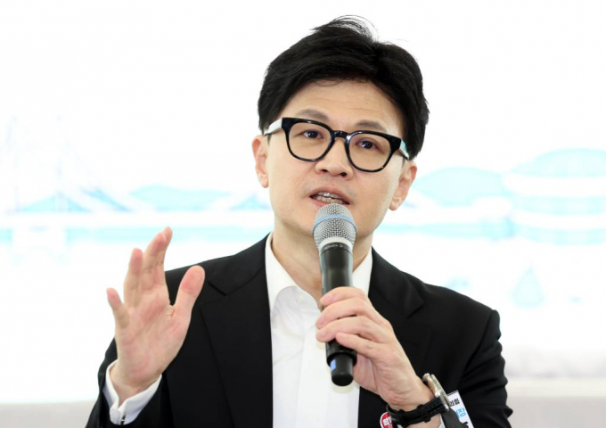 11일 한동훈 국민의힘 비상대책위원장이 부산에서 첫 현장 비대위 회의를 연다. 사진은 지난 10일 오후 미래 일자리 현장간담회를 갖고 있는 한동훈 국민의힘 비상대책위원장. /사진=뉴시스