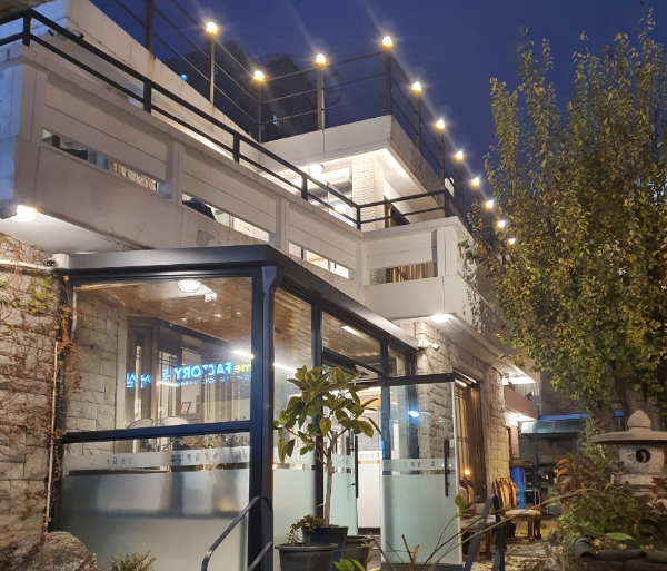 '황금콩밭'은 매일 아침 소백산 콩으로 만든 장인의 두부를 맛볼 수 있는 대표적인 공간이다. /사진=다이어리알