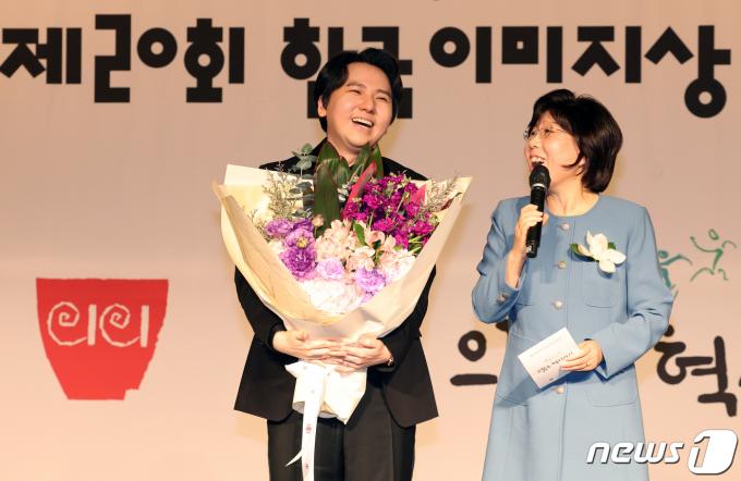 [사진] 한국이미지 머릿돌상 수상한 임형주