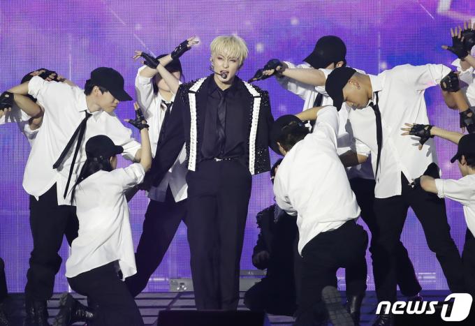 [사진] 마크, 상남자 눈빛