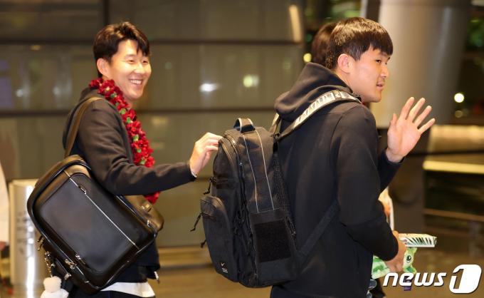 [사진] 손흥민·김민재, 우승 이끈다
