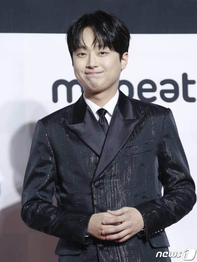 [사진] 아찬원, 맑은 눈의 광인
