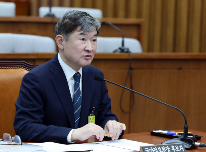 조태용 국가정보원장 후보자 인사청문회가 병역, 증여세 등에 대한 자료제출 공방으로 개의 1시간여만에 정회됐다. 사진은 11일 오전 서울 여의도 국회에서 열린 인사청문회에서 자료제출 요구에 대한 답변을 하고 있는 조태용 국가정보원장 후보자. /사진=뉴시스
