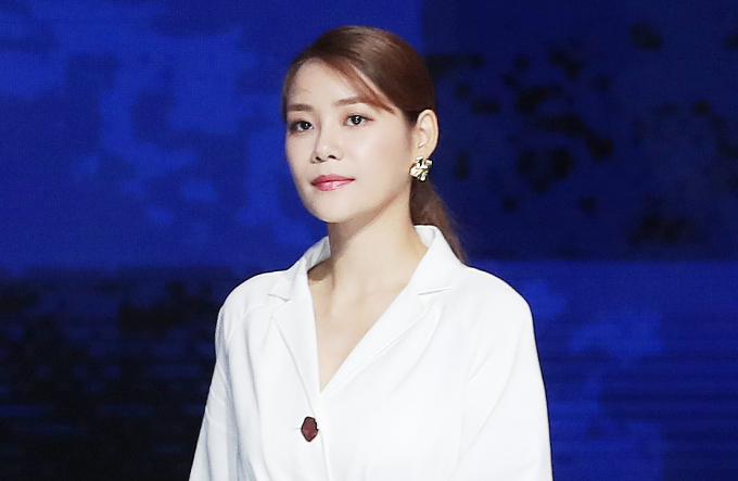 그룹 AOA 출신 유나의 결혼 소식이 전해졌다. 사진은 지난 2019년 경기 고양시 일산동구 빛마루 방송지원센터에서 열린 엠넷 컴백 전쟁 '퀸덤' 제작발표회에 참석한 걸그룹 AOA 출신 유나. /사진=머니투데이