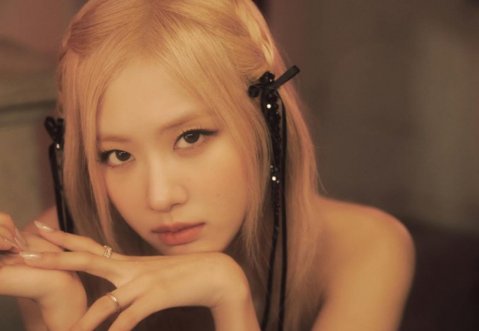 그룹 블랙핑크 로제가 솔로 활동을 준비하는 게 아니냐는 추측이 쏟아지고 있다. /사진=로제 인스타그램