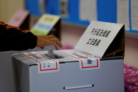 새로운 타이완 총통을 뽑는 선거가 13일(한국시각) 시작됐다. 사진은 일선 투표소에 설치된 투표함. /사진=로이터