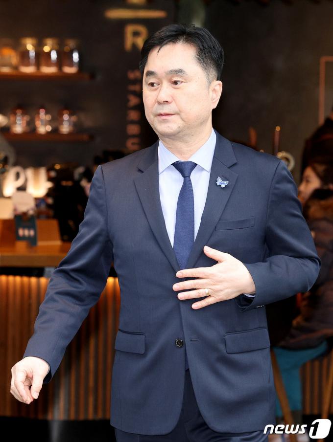 [사진] 이낙연·이준석 3자 회동 마친 김종민 의원