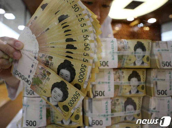 지난해 5만원권 환수율이 역대 최고치를 기록했다./사진=뉴스1 