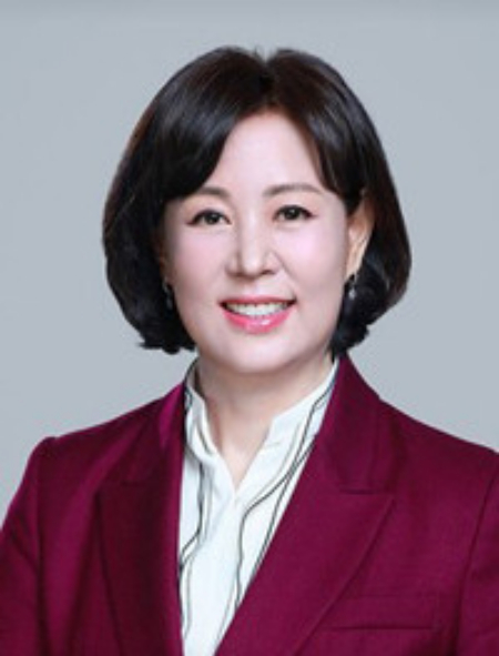 김필여 국민의힘 예비후보는 16일, 오는 4월 10일 실시하는 제22대 국회의원선거에 안양 동안구(을)지역 출마 기자회견을 가졌다. / 사진제공=김필여 국민의힘 예비후보