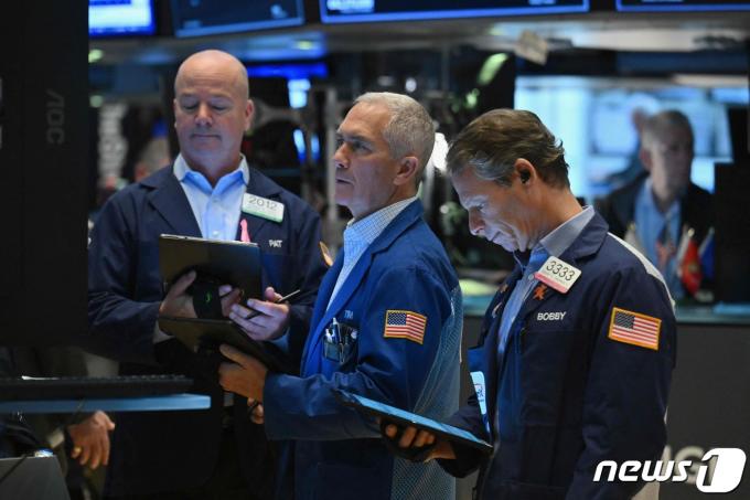 NYSE 트레이더들. ⓒ AFP=뉴스1