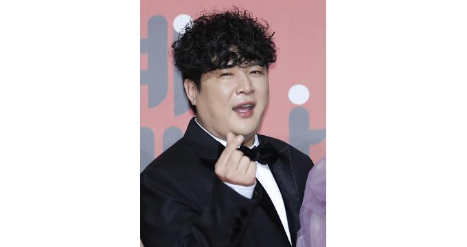 그룹 슈퍼주니어 멤버 신동이 공개열애중인 근황을 털어놨다. 사진은 지난달 30일 오후 서울 마포구 상암 SBS 프리즘타워에서 진행된 '2023 SBS 연예대상' 레드카펫 행사에 참석한 그룹 슈퍼주니어 멤버 신동. /사진=뉴스1