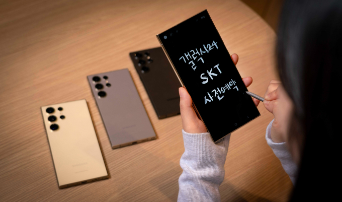 SK텔레콤, KT, LG유플러스 등 이동통신 3사가 오는 19일부터 일주일간 갤럭시 S24 사전판매를 실시한다. /사진=SK텔레콤 제공