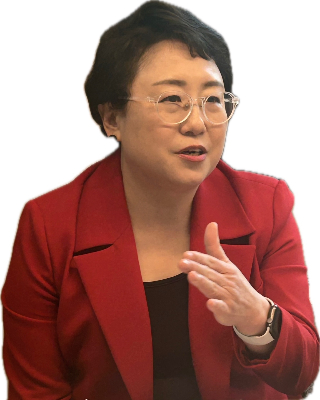 지난 6일 열린 '아픈 의사, 다시 가운을 입다' 북콘서트에서  김선민 전 심평원장이 태백병원에서의 일상을 설명하고 있다. /사진=메디치미디어