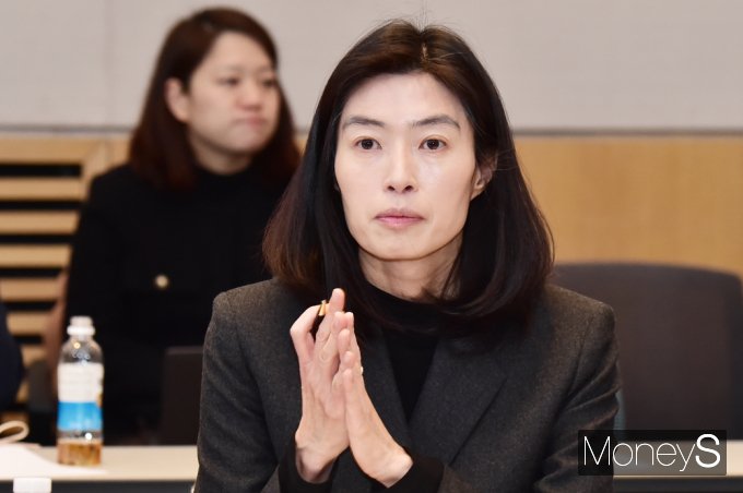 [머니S포토] AI 최고위 전략대화에 참석한 정신아 카카오 대표(내정자)