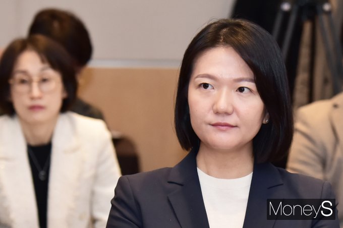 [머니S포토] AI 최고위 전략대화 참석한 최수연 네이버 대표