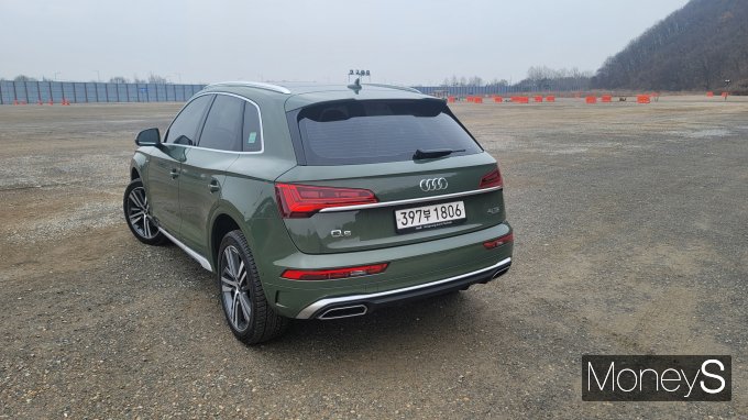 '아우디 Q5 40 TDI 콰트로 프리미엄'의 외모는 전체적으로 무난하지만 세련미는 아쉽다. /사진=김창성 기자