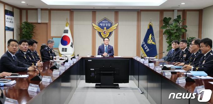 [사진] 해양경찰청 찾은 강도형 장관