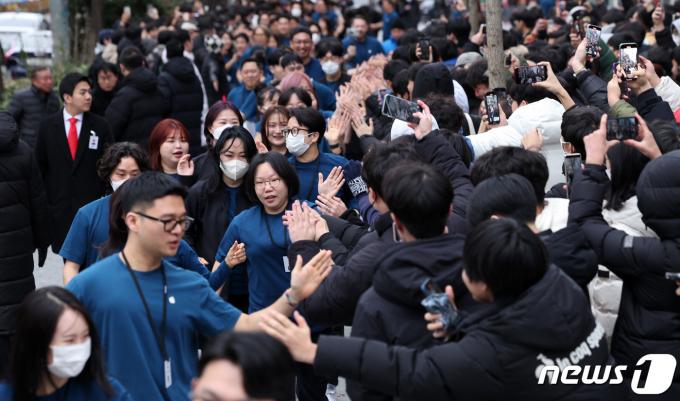 [사진] 애플스토어 홍대 오픈
