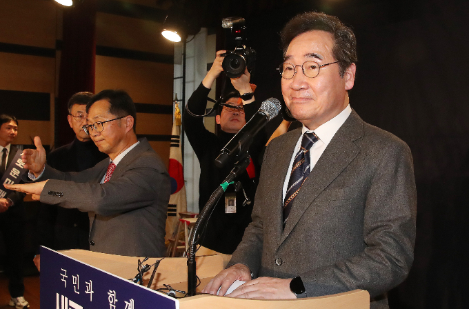 이낙연 전 더불어민주당 대표가 개혁신당과 같은 문제의식을 갖고 있다고 말했다. 사진은 지난 16일 새로운미래 창당발기인대회에 참석했던 이 전 대표. /사진=뉴스1