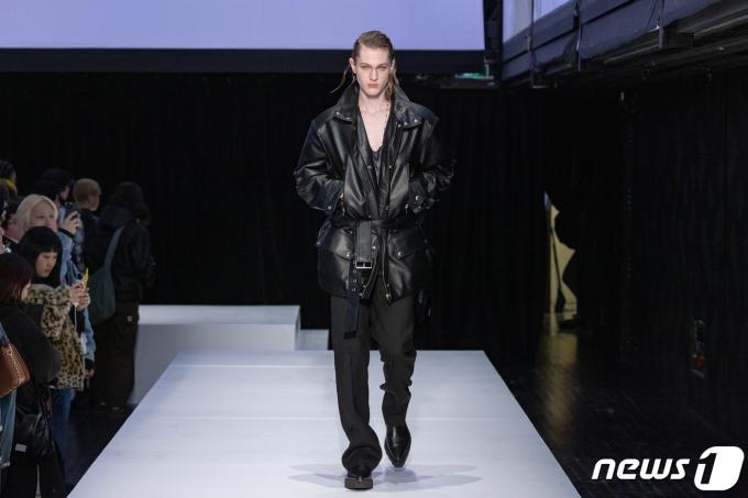 [사진] 시스템·시스템옴므 FW 패션 키워드는 '젠더-플루이드'