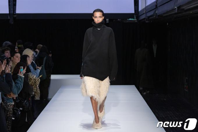 [사진] 시스템·시스템옴므 FW 패션 키워드는 '젠더-플루이드'