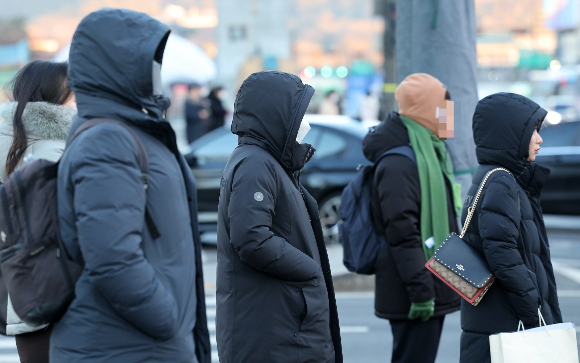 지난 16일 오전 서울 종로구 광화문 네거리. /사진=뉴스1
