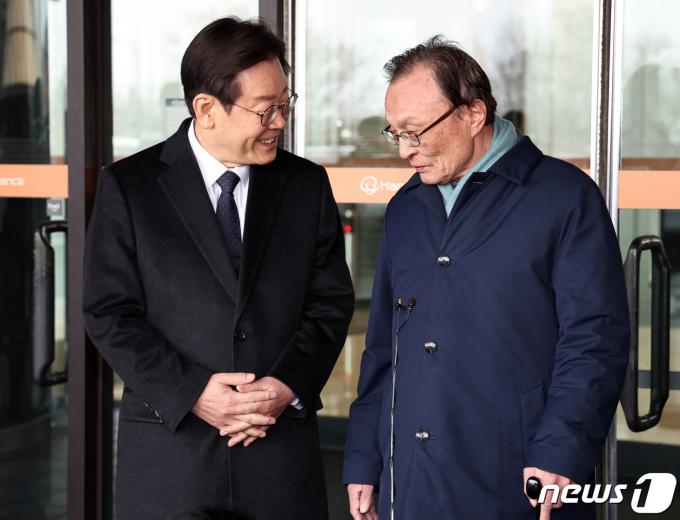 [사진] 이재명·이해찬 '함께'