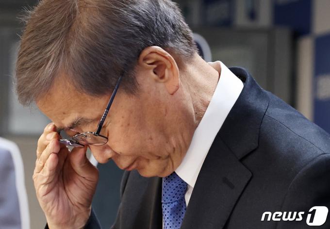 [사진] '공천 고심'