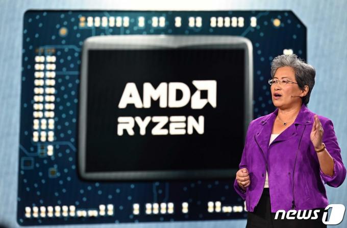세계 최대 가전·정보기술(IT) 전시회 CES 2023 개막을 하루 앞둔 지난 4일 미국 네바다주 베네시안 엑스포에서 리사 수 AMD 회장이 개막 기조연설을 하고 있다. 2023.1.5/뉴스1 ⓒ News1 임세영 기자