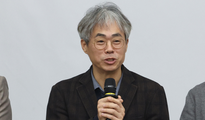 김경율 국민의힘 비상대책위원이 TK(대구·경북) 의원들에게 사과하고 총선 승리에만 매짐할 것을 밝혔다. 사진은 지난 18일 김 비대위원이 서울 여의도 국회에서 열린 의원총회에서 인사말을 하는 모습. /사진=뉴스1